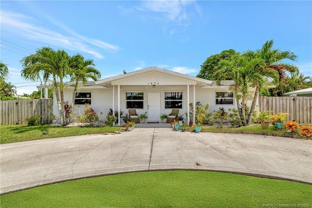 1 of 32 - 1894 Se Lafayette Street, Stuart, FL