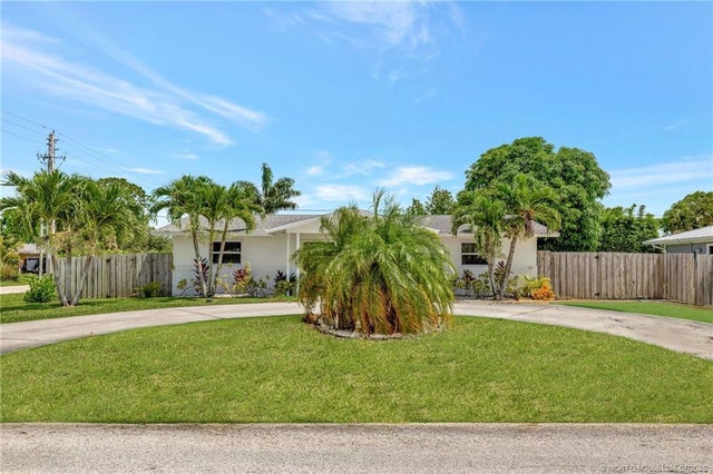 3 of 32 - 1894 Se Lafayette Street, Stuart, FL