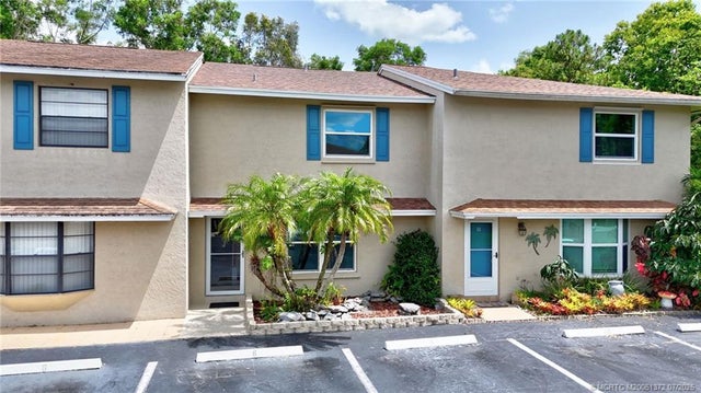 1 of 39 - 50 Sw Blackburn Terrace #8, Stuart, FL