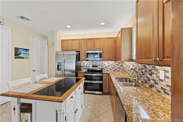 5 of 38 - 9446 Sw Purple Martin Way, Stuart, FL