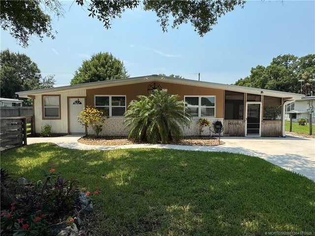 1 of 21 - 1005 Nw 5th Street, Okeechobee, FL
