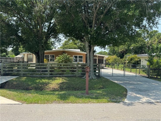 2 of 21 - 1005 Nw 5th Street, Okeechobee, FL