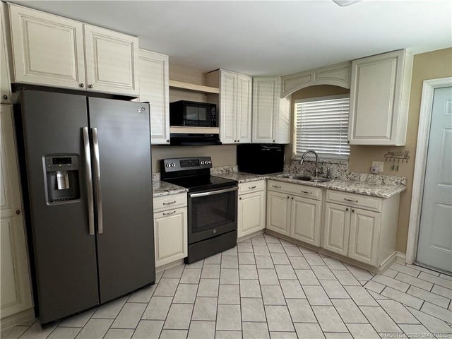4 of 21 - 1005 Nw 5th Street, Okeechobee, FL