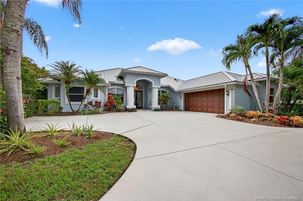 4821 Lake Grove Circle, Palm City
