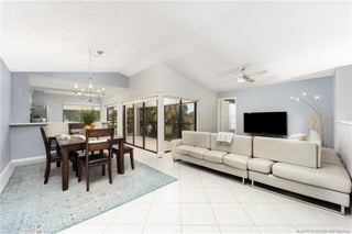 Photo of Listing #M20051469