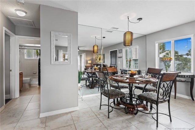 4 of 30 - 175 Se Village Drive #175, Port St Lucie, FL