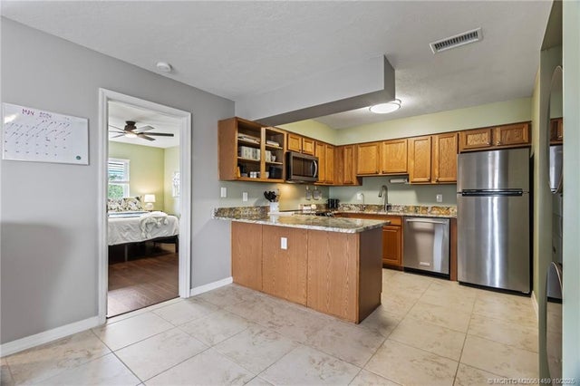 5 of 30 - 175 Se Village Drive #175, Port St Lucie, FL