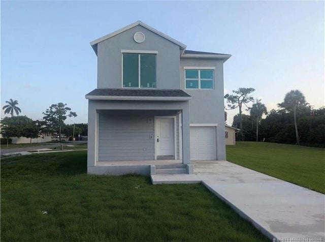 2 of 5 - 2565 Se Bonita Street, Stuart, FL