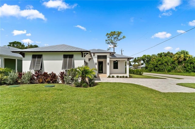 2 of 40 - 5460 Se Front Avenue, Stuart, FL