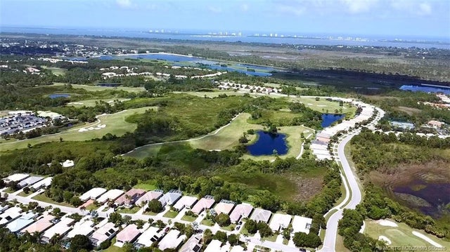 2 of 60 - 3689 Nw Royal Oak Drive, Jensen Beach, FL