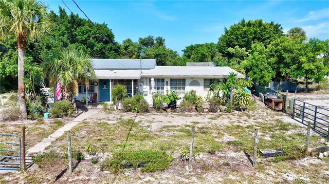5 of 13 - 4665 Ne Savannah Road, Jensen Beach, FL