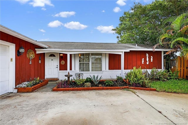 3 of 37 - 2387 Ne 16th Court, Jensen Beach, FL