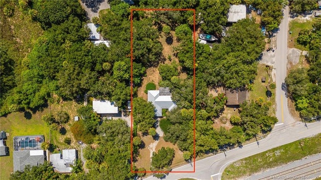 1 of 28 - 4123 N Old Dixie Highway, Fort Pierce, FL