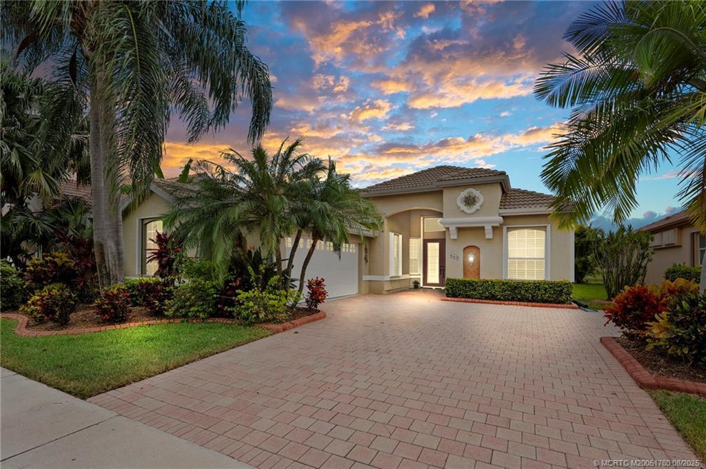 660 Lake Charles Circle, Port St Lucie