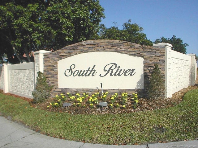 1 of 34 - 421 Sw South River Drive #107, Stuart, FL