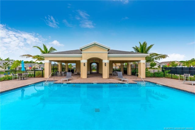 3 of 38 - 2880 Ne Breezeway Circle, Jensen Beach, FL
