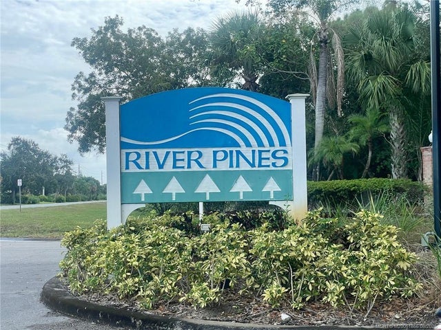 2 of 33 - 5652 Se Riverboat Drive #124, Stuart, FL