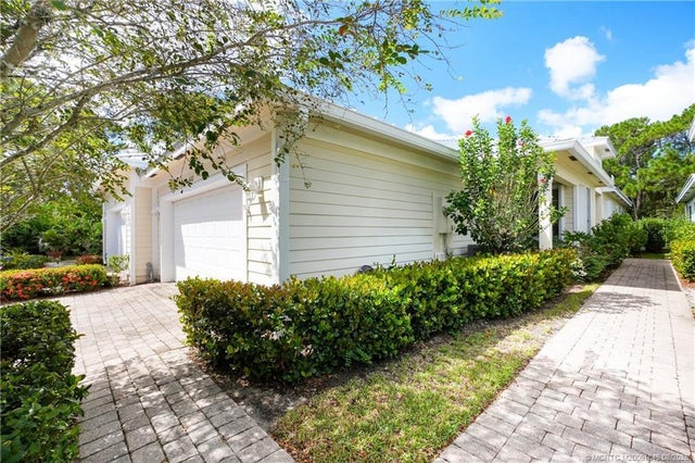 2 of 40 - 4680 Se Bridgetown Court, Stuart, FL