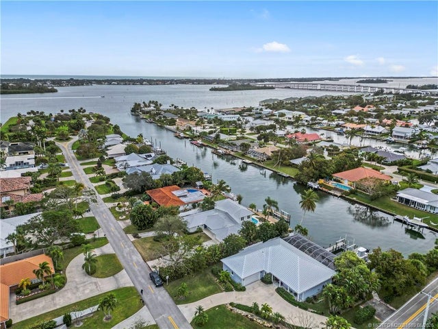 1 of 47 - 25 Park Avenue, Vero Beach, FL