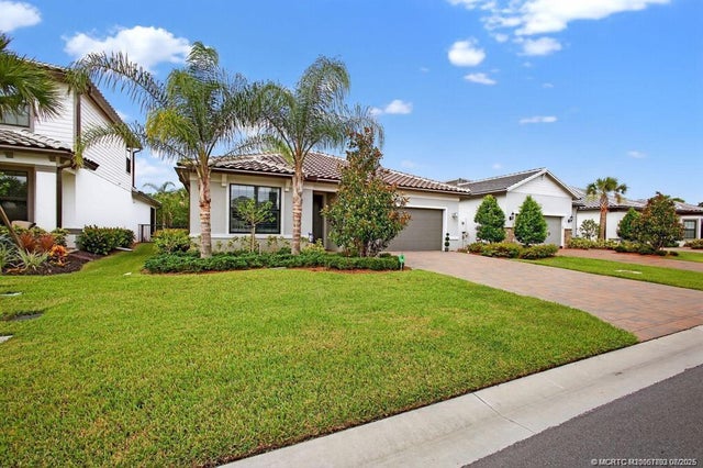 1 of 59 - 516 Se Villandry Way, Port St Lucie, FL