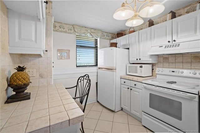 5 of 46 - 9940 S Ocean Drive #907, Jensen Beach, FL