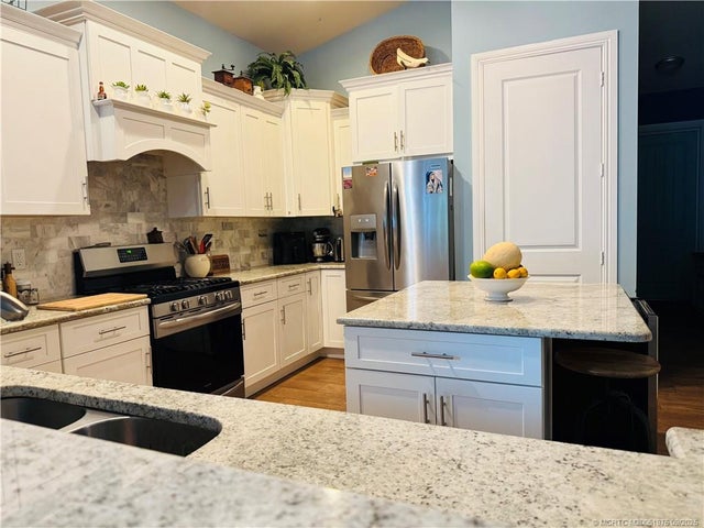 5 of 11 - 942 Sw 27th Street, Palm City, FL