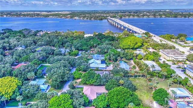 2 of 76 - 6 Copaire Road, Sewalls Point, FL