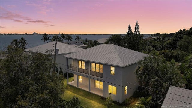 4 of 63 - 1023 Ne Orange Avenue, Jensen Beach, FL