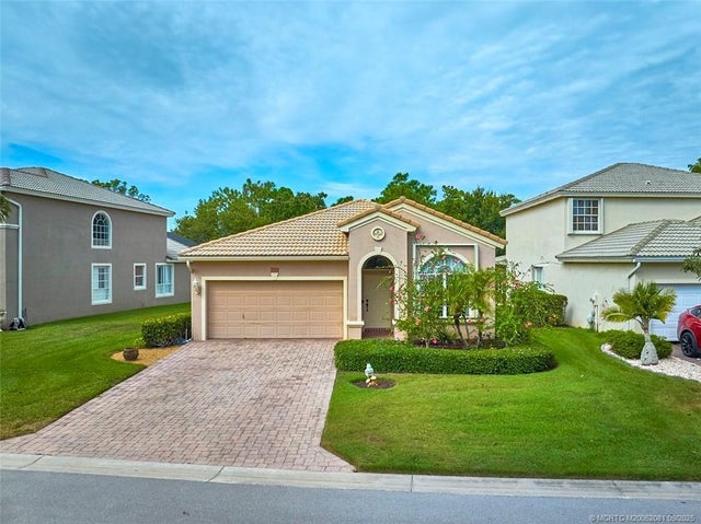 1 of 48 - 3965 Nw Deer Oak Drive, Jensen Beach, FL