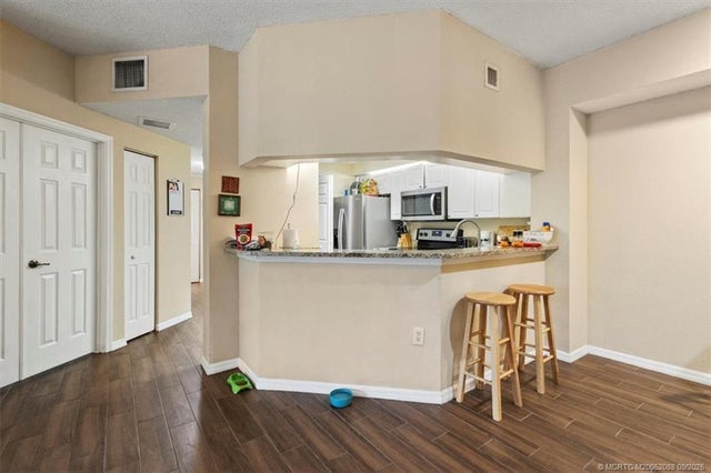 4 of 18 - 3023 Alcazar Place #201, Palm Beach Gardens, FL