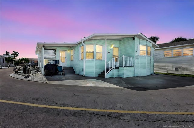 1 of 63 - 511 Nettles Boulevard, Jensen Beach, FL