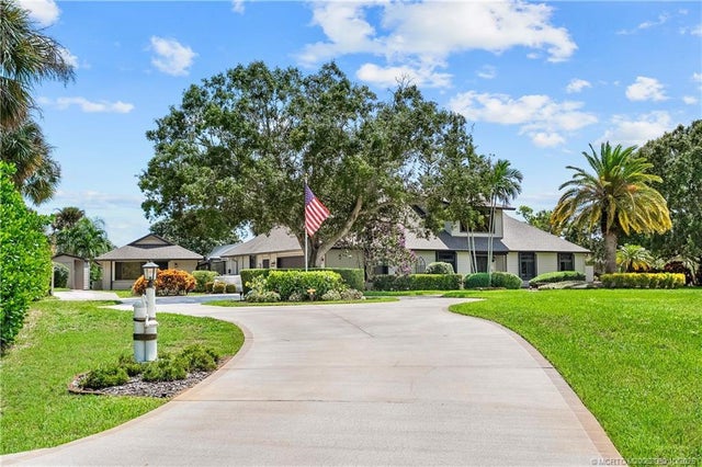 1 of 68 - 304 Ne Elm Terrace, Jensen Beach, FL