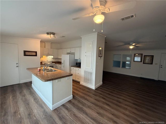 5 of 45 - 4452 Se Sweetwood Way, Stuart, FL