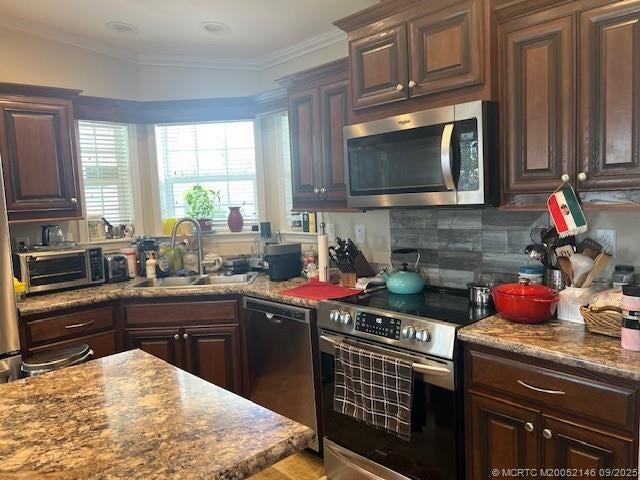 2 of 36 - 4241 Royal Manor Boulevard, Boynton Beach, FL