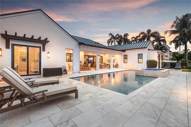 4 of 76 - 1110 Fairview Lane, Riviera Beach, FL