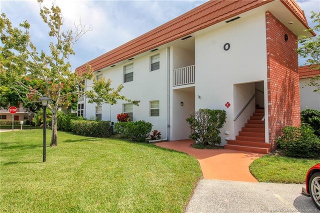 2 of 30 - 2600 Se Ocean Boulevard #o6, Stuart, FL