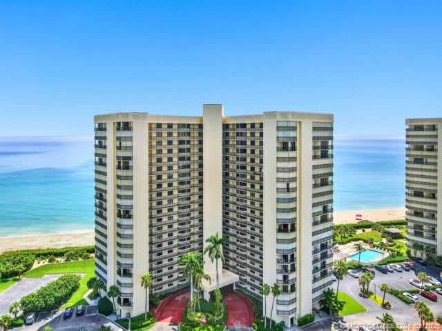 9500 Ocean Drive 409, Jensen Beach