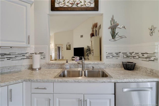 5 of 31 - 6021 Se Martinique Drive #201, Stuart, FL