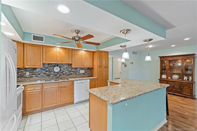 5 of 20 - 1800 Se Saint Lucie Boulevard #7-106, Stuart, FL