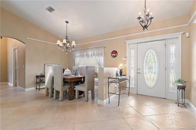 5 of 20 - 815 Sw Rustic Circle, Stuart, FL