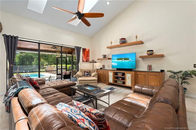 5 of 37 - 3490 Sw Center Court, Palm City, FL