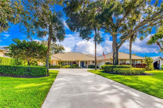 1 of 38 - 5884 Se Glen Eagle Way, Stuart, FL