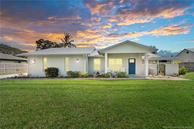 2 of 49 - 3031 Se Falmouth Drive, Stuart, FL