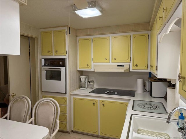 3 of 33 - 6266 Holly Lane, Lantana, FL