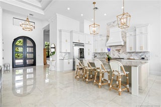 Photo of Listing #M20052358