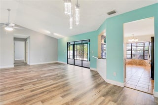 Photo of Listing #M20052367