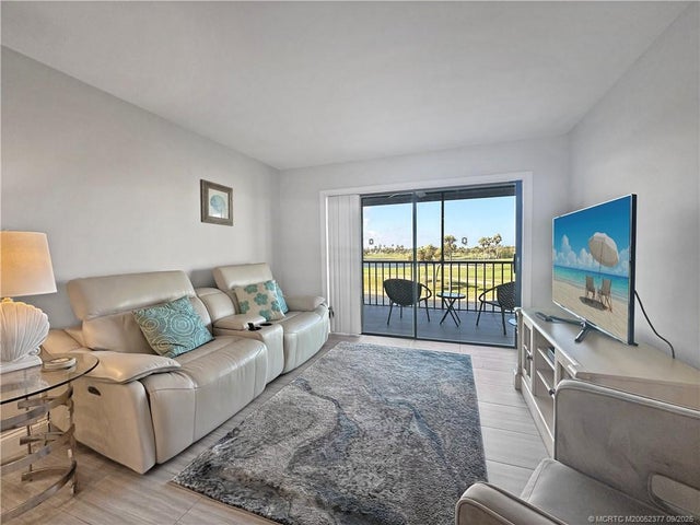 3 of 35 - 40 Ne Plantation Road #317, Stuart, FL