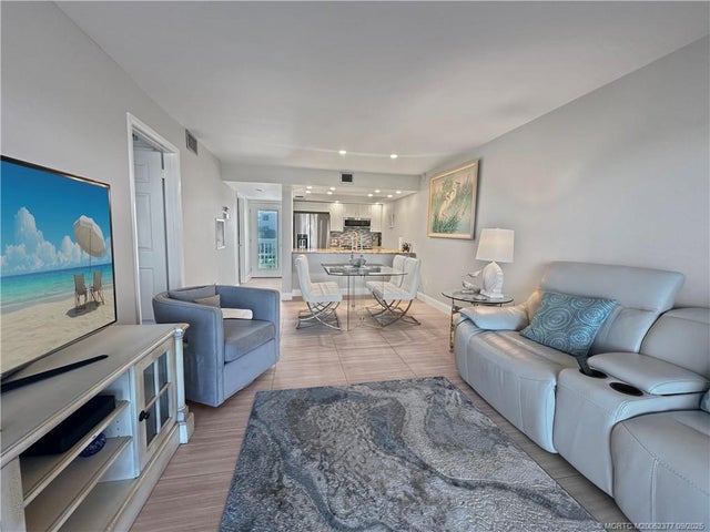4 of 35 - 40 Ne Plantation Road #317, Stuart, FL