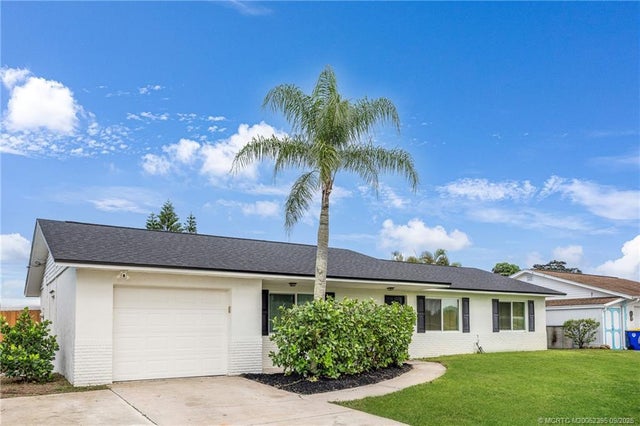 4 of 51 - 2489 Ne 18th Lane, Jensen Beach, FL