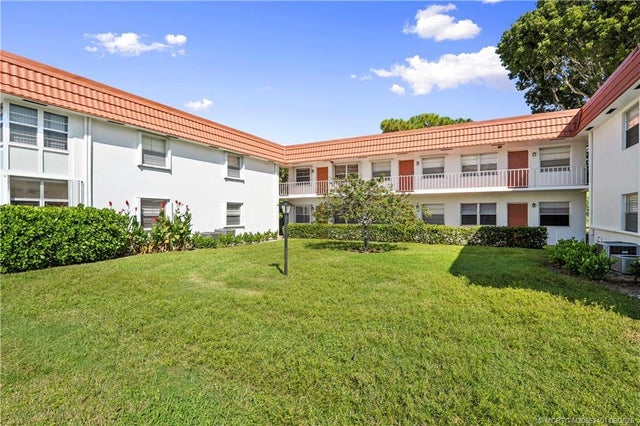1 of 48 - 2600 Se Ocean Boulevard #z10, Stuart, FL